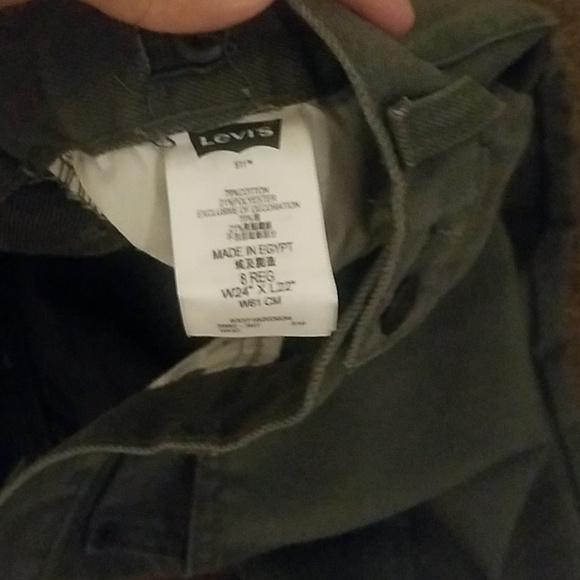 Boys size 8 Levi's Jean's gray pants - Picture 4 of 5